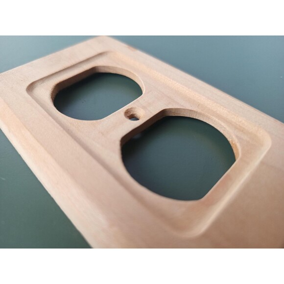 Raw Wood Single Outlet Cover Plate Metal Reinforcement Old New Stock - Picture 8 of 10